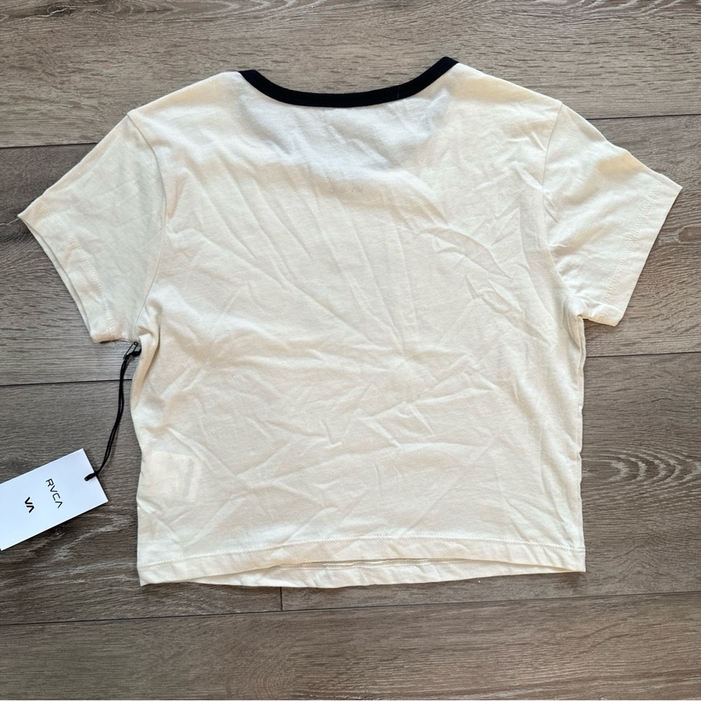 NWT RVCA Butterfly Cream Shrunken Ringer Cropped Graphic Tee - Picture 8 of 8
